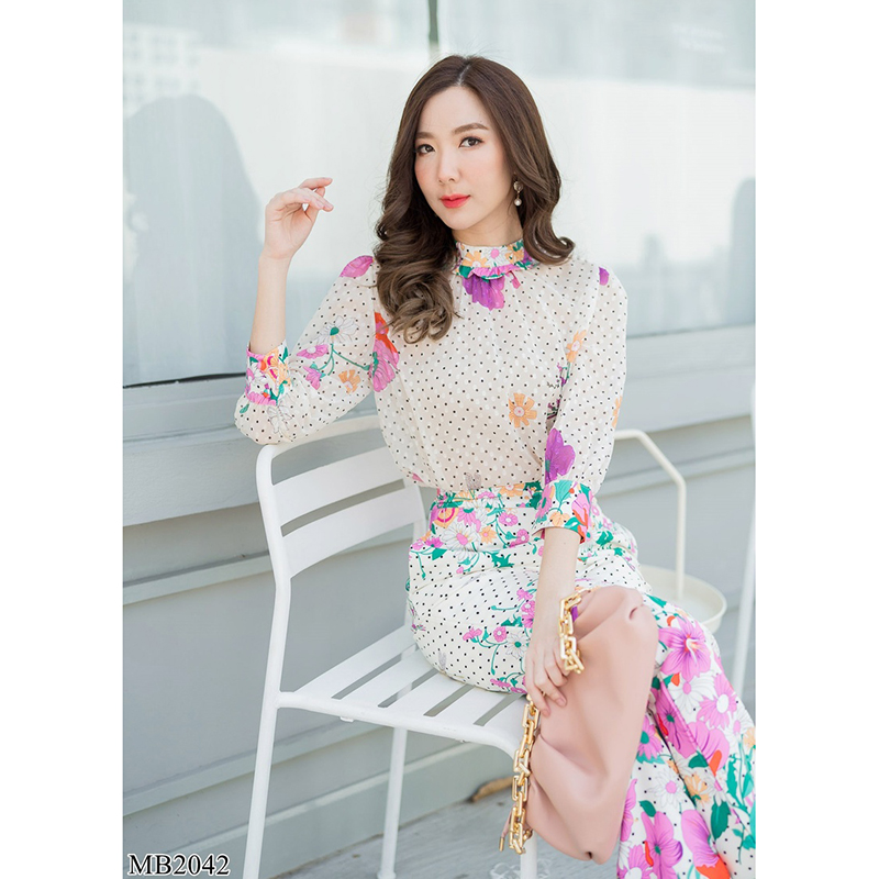 kudapy เซทสีขาว คอปีน+กางเกงขายาวลายจุดดอกไม้ สวยดูดี
