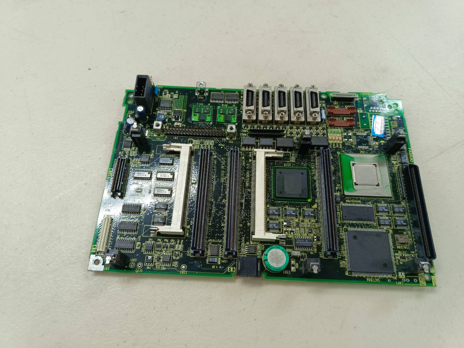 FANUC A20B-8101-0281 MAIN BOARD OI-MC