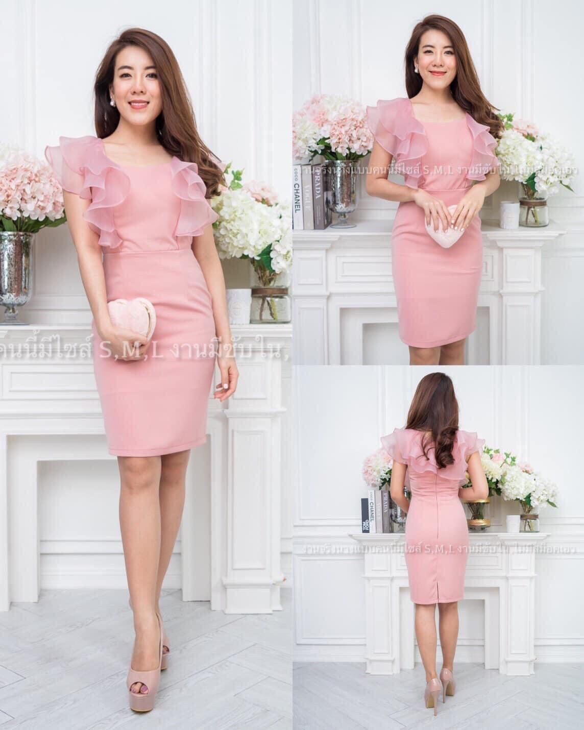 kudapy เดรสสั้นออกงานคอกว้าง ซิบหลัง แต่งระบายออแกนดี้2ชั้น ผ้าฮานาโกะ สีชมพู,กรม,แดงเลือดหมู,แดงไวน์,น้ำเงินสด,เทา,โอวัลติน,เขียวมิ้นท์,ฟ้า