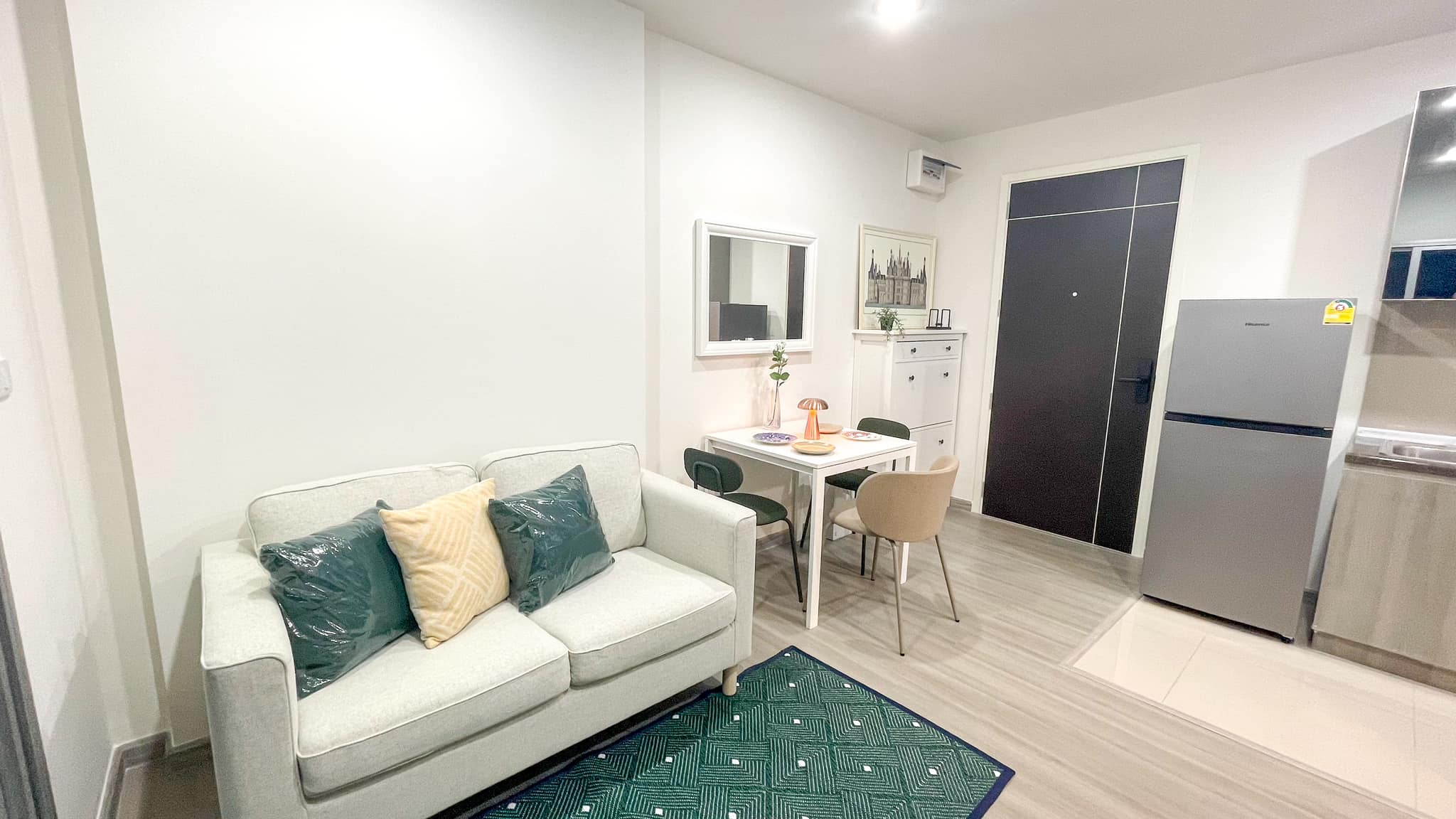 ให้เช่าคอนโด The President Charan - Yaek Fai Chai Station (เดอะ เพรสซิเด้นท์ จรัญ - แยกไฟฉาย สเตชั่น) ตกแต่งเฟอร์ครบ 0 ม. สถานี MRT แยกไฟฉาย ห้องน่าอยู่สวย