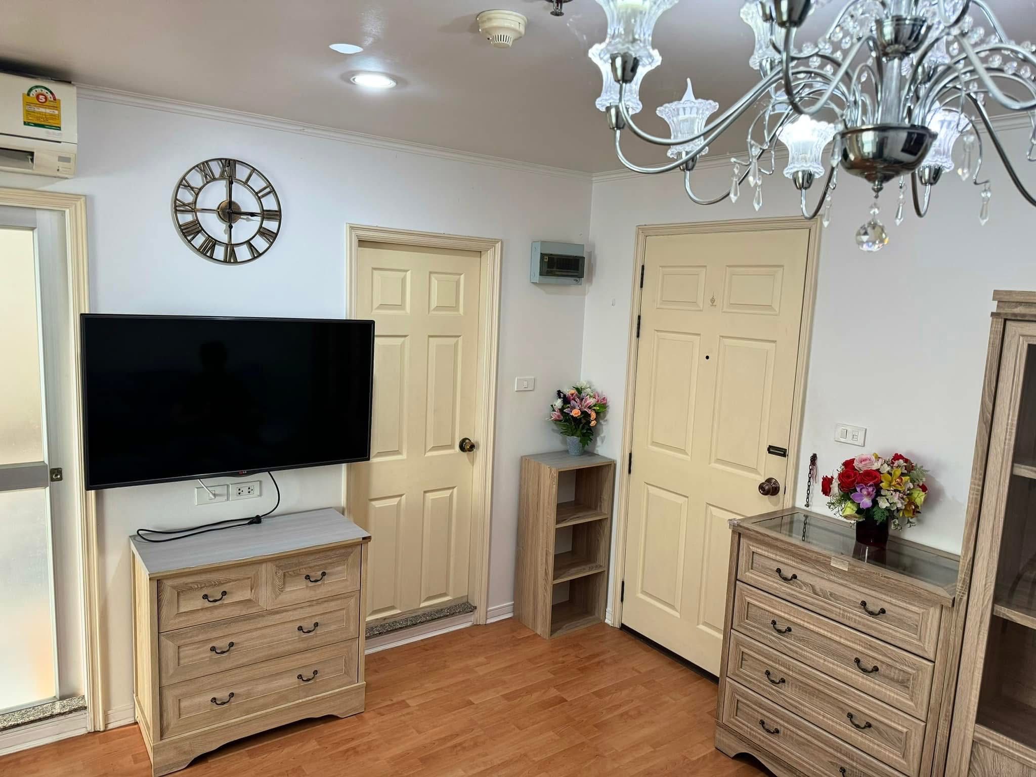 ให้เช่าคอนโด ลุมพินี วิลล์ รามคำแหง 44 (Lumpini Ville Ramkhamhaeng 44) โซนพื้นที่ ถนนรามคำแหง BTS ลำสาลี ห้องแบบ 1ห้องนอน / 1ห้องน้ำ / โซนครัวปิด · ขนาดห้อง 30 ตรม. ชั้น 20 ตึก A