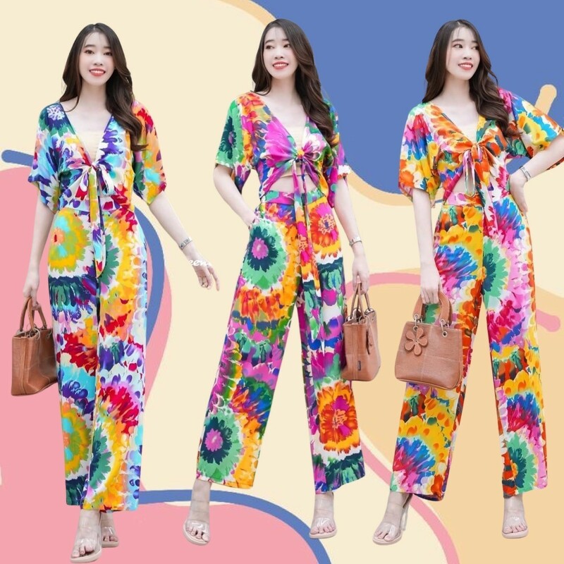 kudapy set 2 ชิ้น คอวี ไปทะเล เสื้อแขนสั้นผูกโบว์ด้านหน้าลายมัดย้อม + กางเกงขายาวทรงกระบอก