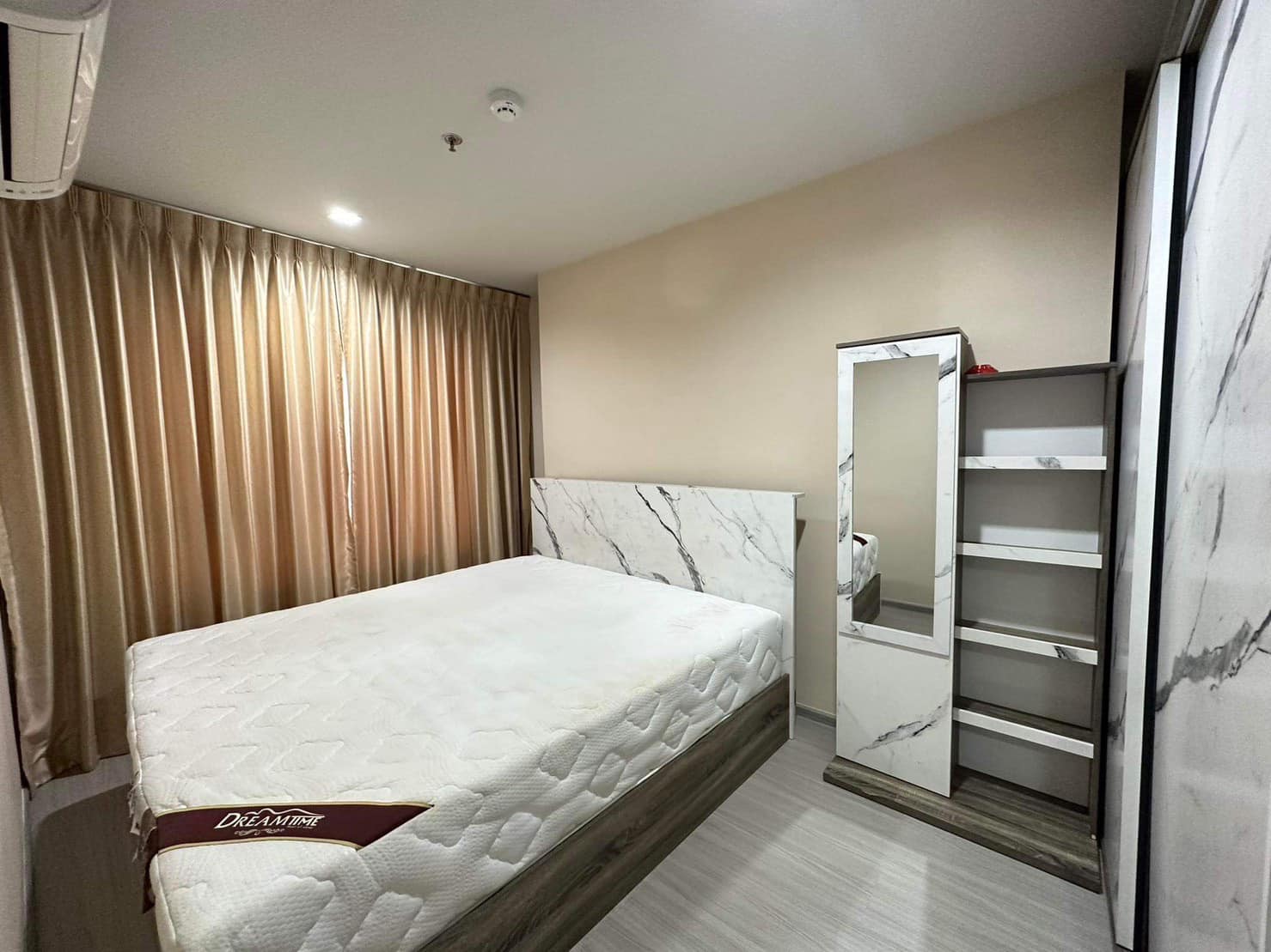 ปล่อยเช่าคอนโด Life Ladprao (ไลฟ์ ลาดพร้าว) - 1ห้องนอน 1ห้องน้ำ 1ห้องนั่งเล่น - ใกล้ BTS ห้าแยกลาดพร้าว - ขนาดห้อง 36 ตรม. ชั้น 16