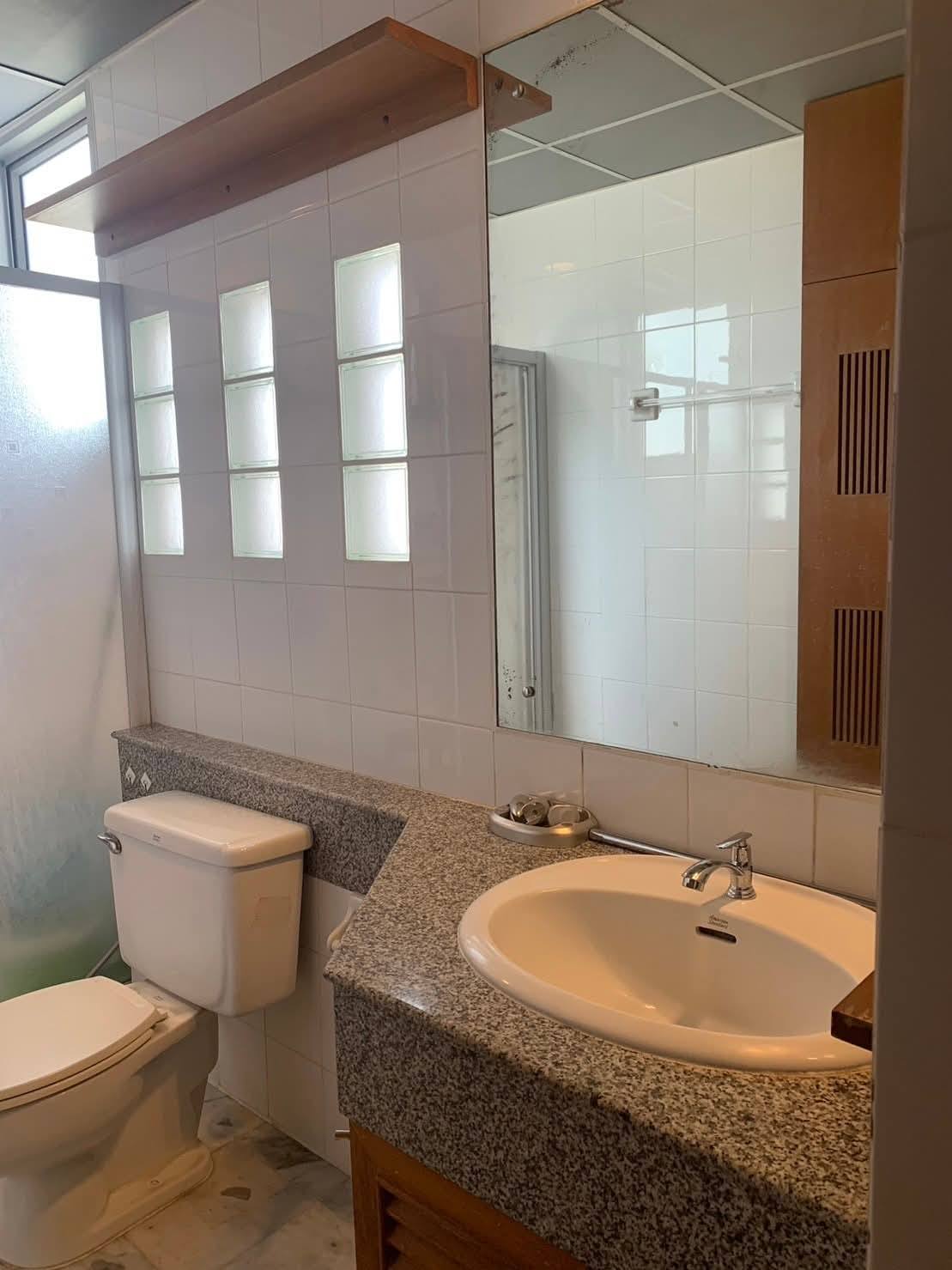 ให้เช่าคอนโด Pathumwan Resort (ปทุมวันรีสอร์ท) โซน รถไฟฟ้า BTS พญาไท 2ห้องนอน / 1ห้องน้ำ ขนาดห้อง 49 ตรม. ชั้น 5