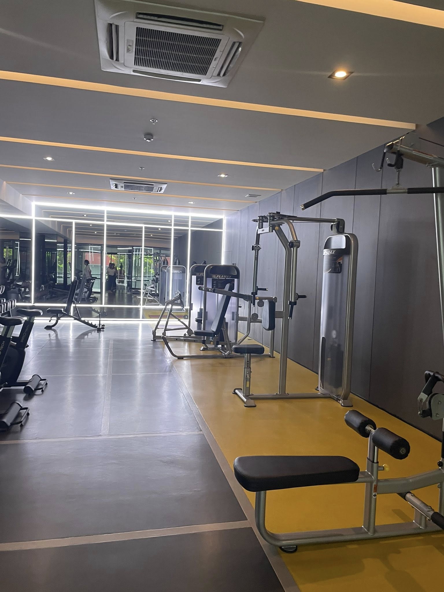 ขายคอนโด Metris Rama 9 - Ramkhamhaeng (เมทริส พระราม 9 - รามคำแหง) โซน รถไฟฟ้า ARL รามคำแหง 1ห้องนอน / 1ห้องน้ำ / เลี้ยงสัตว์ได้ ขนาดห้อง 30.65 ตรม. ชั้น 8