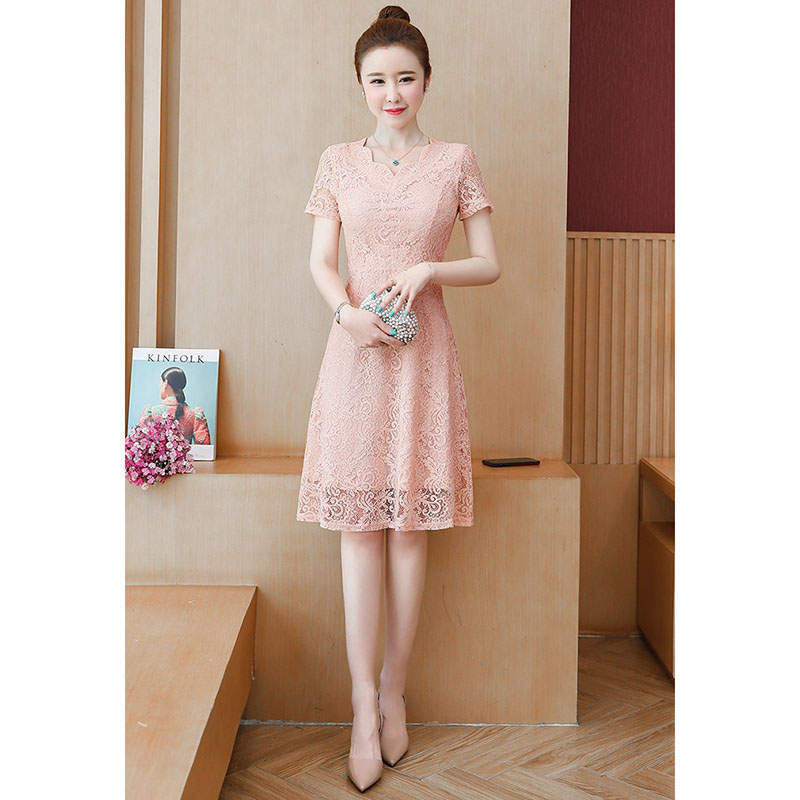 kudapy เดรสลูกไม้สีชมพูโอรส/สีครีม แขนสั้น กระโปรงทรงบานคลุมเข่า แนวเรียบร้อย สวย ดูดี ชุดเดรสทำงาน ชุดเดรสออกงาน