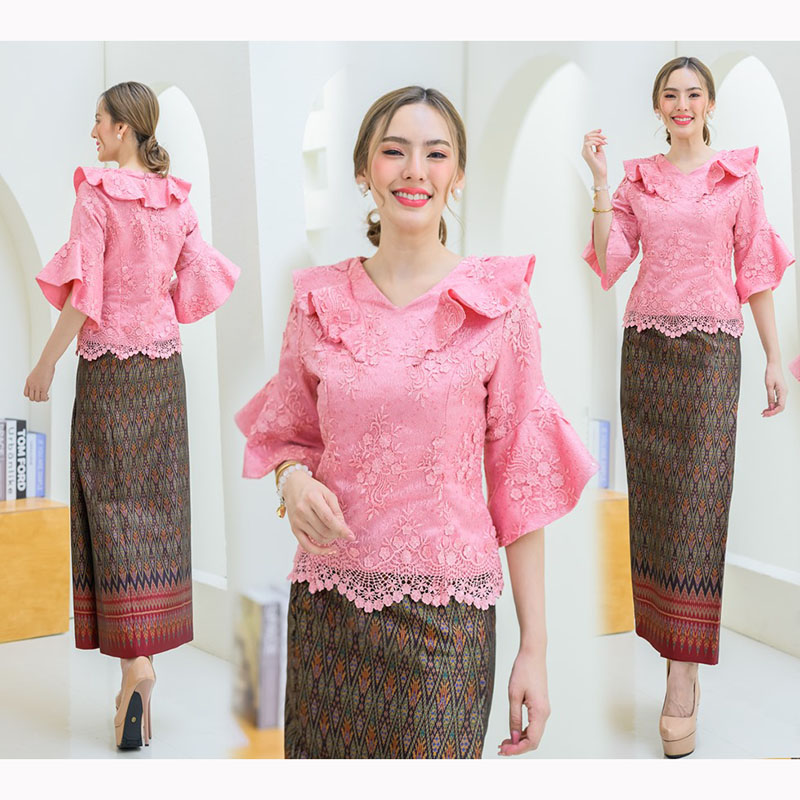 kudapy เสื้อลูกไม้ใยบวบดอกลอยสามมิติทั้งตัว แขนกระดิ่ง งานคอวีระบายปกสวยมากๆ (เฉพาะเสื้อ)