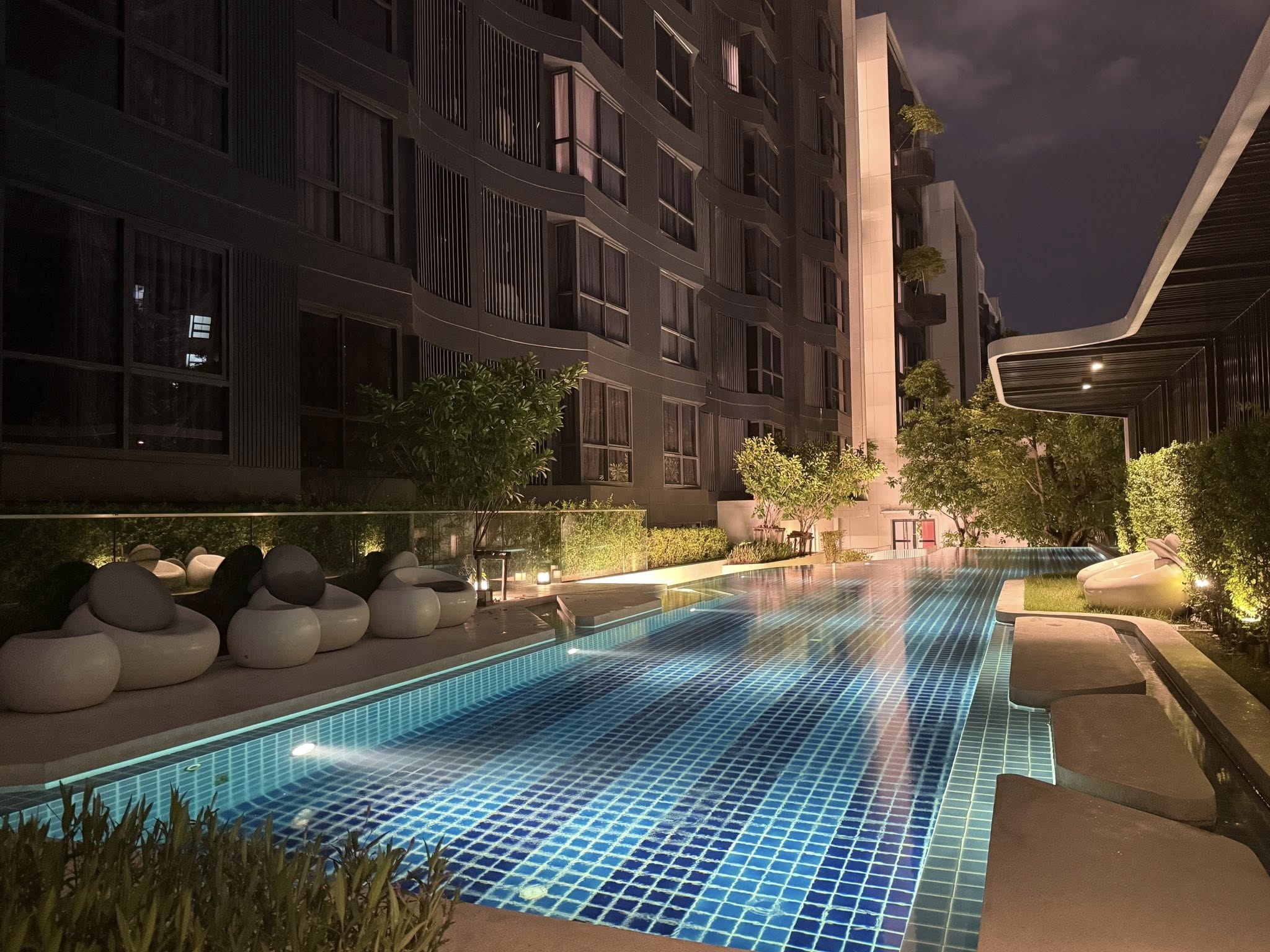 คอนโด Blue Sukhumvit 105 (บลู สุขุมวิท 105) Low Rise โซนพื้นที่ MRT ศรีลาซาล และ BTS แบริ่ง ให้เช่าห้องแบบ 1ห้องนอน 1ห้องน้ำ ขนาดห้อง 28.65 ตรม. ชั้น 5 ตึก B