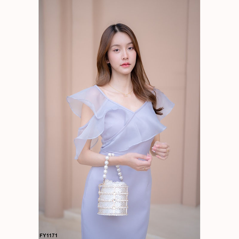 kudapy เดรสสั้ีนสีชมพู/สีเทา เปิดไหล่ระบาย เดรสใส่ออกงาน ใส่ทำงาน เบาสบาย สวยดูดีมาก