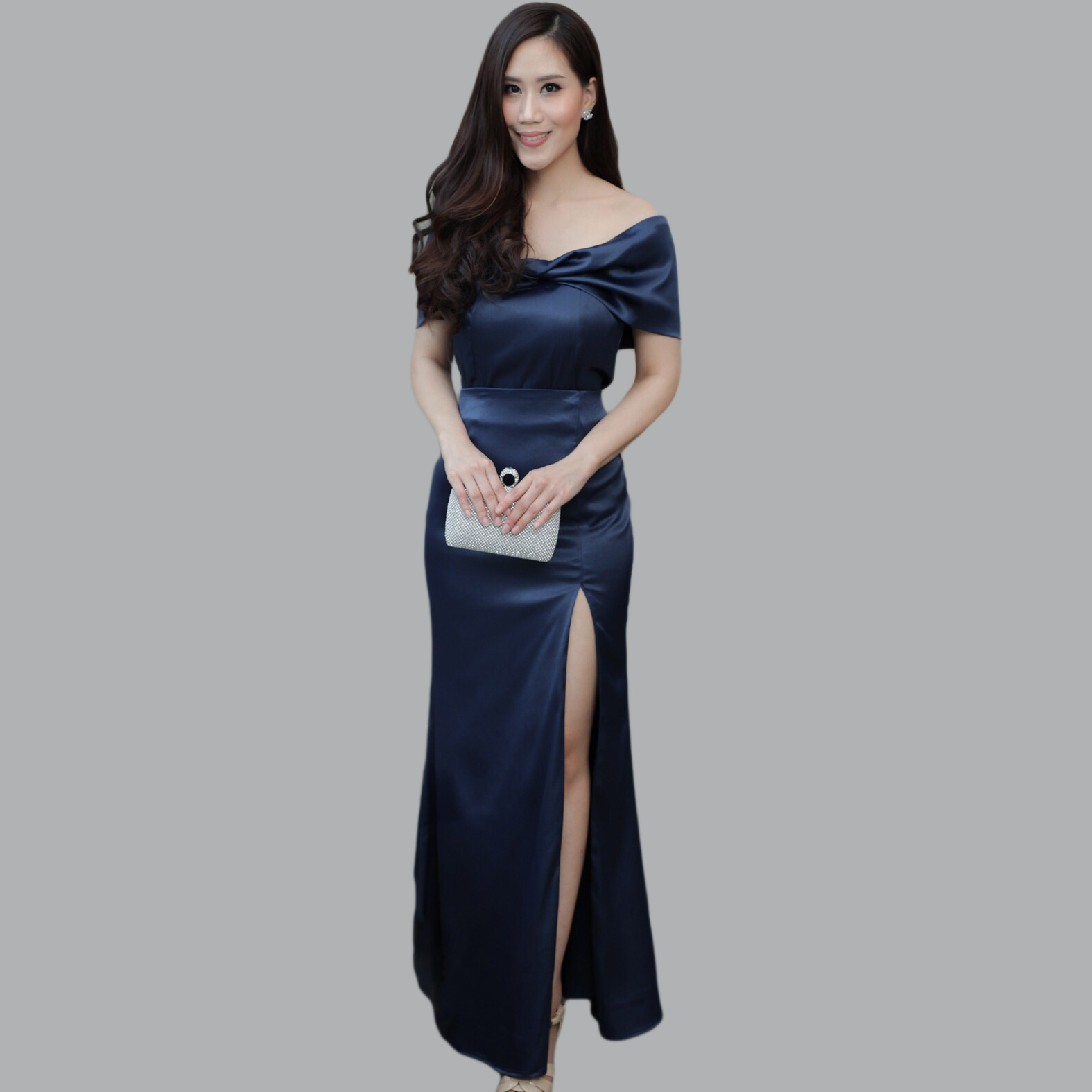 Set 2 ชิ้น เสื้อเปิดไหล่สีกรม+กระโปรงยาวทรงหางปลา ตัวเสื้อใช้ผ้าวาเลนติโน่ผสมซิมเมอร์สีพื้นเกรดพรีเมี่ยมSML