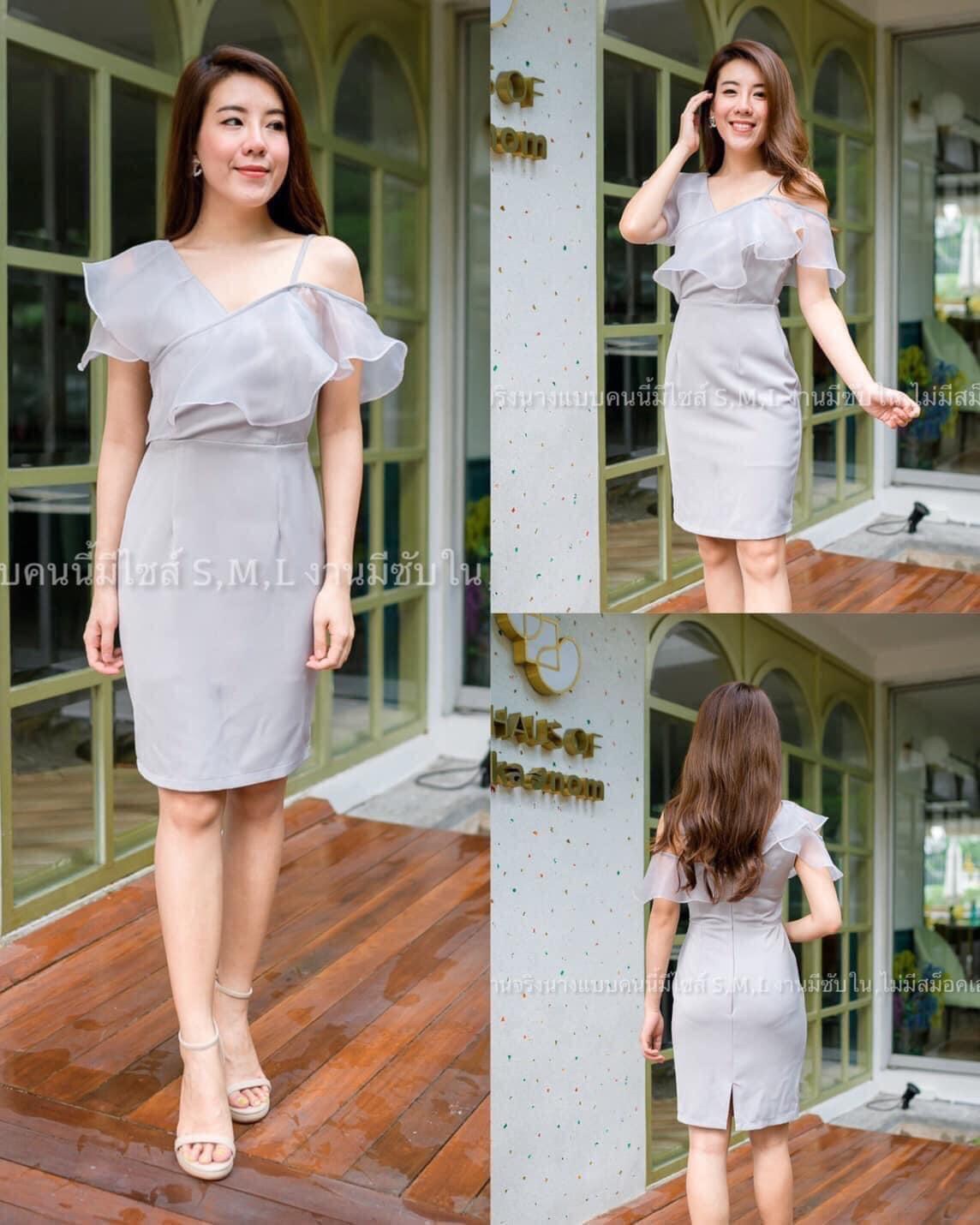 kudapy เดรสสั้นไหล่เฉียงแต่งระบายแขน สีน้ำเงินสด ,สีชมพู ,กรมท่า ,แดงเลือดหมู, ฟ้า, โอวัลติน, เขียวมิ้นท์ ,เทา ผ้าออแกนดี้ สายเดี่ยว1ข้าง ฮานาโกะ กปสั้น