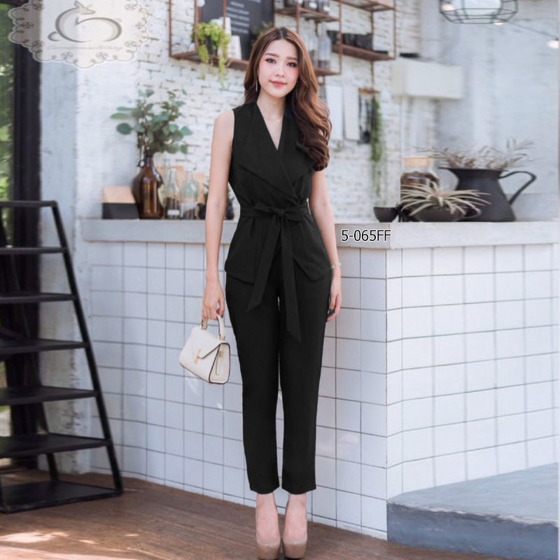 kudapy เสื้อ+กางเกงขายาว เสื้อคอปกสูทสีเทา สีเหลือง ผ่าติดกระดุม 2 เม็ด แกะออกได้ + กางเกงขายาว เอวสม็อคหลัง ตีเกล็ดด้านหน้าทรงสวย