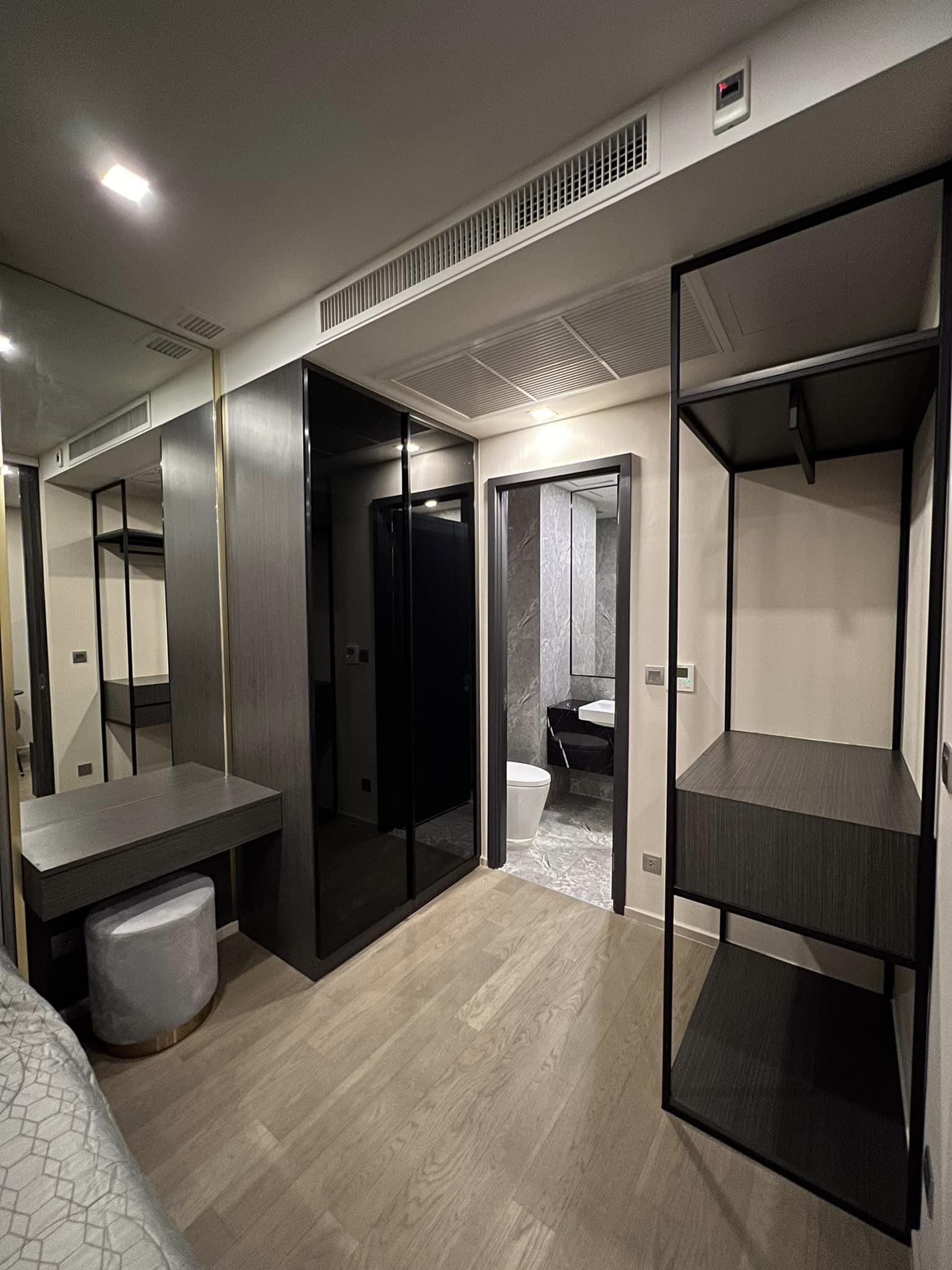 ปล่อยเช่าคอนโด Ashton Asoke (แอชตัน อโศก) - ห้องสวยชั้นสูงเฟอร์เครื่องใช้ไฟฟ้าครบครั้น - ใกล้ BTSอโศก MRTสุขุมวิท/เทอร์มินอล 21 อโศก