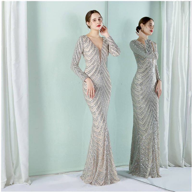 kudapy ชุดราตรียาวคอวีแขนยาวผ้ากริสเตอร์ทอแสง สีแดงเบอร์กันดี้ สีดำ สีเงิน สีชมพูโรสโกลด์ ผ้าขยายได้ สวมเข้ารูป ทรงสวย เรียบหรู มีบราเย็บติดข้างในชุด ซิปหลัง สำเนา