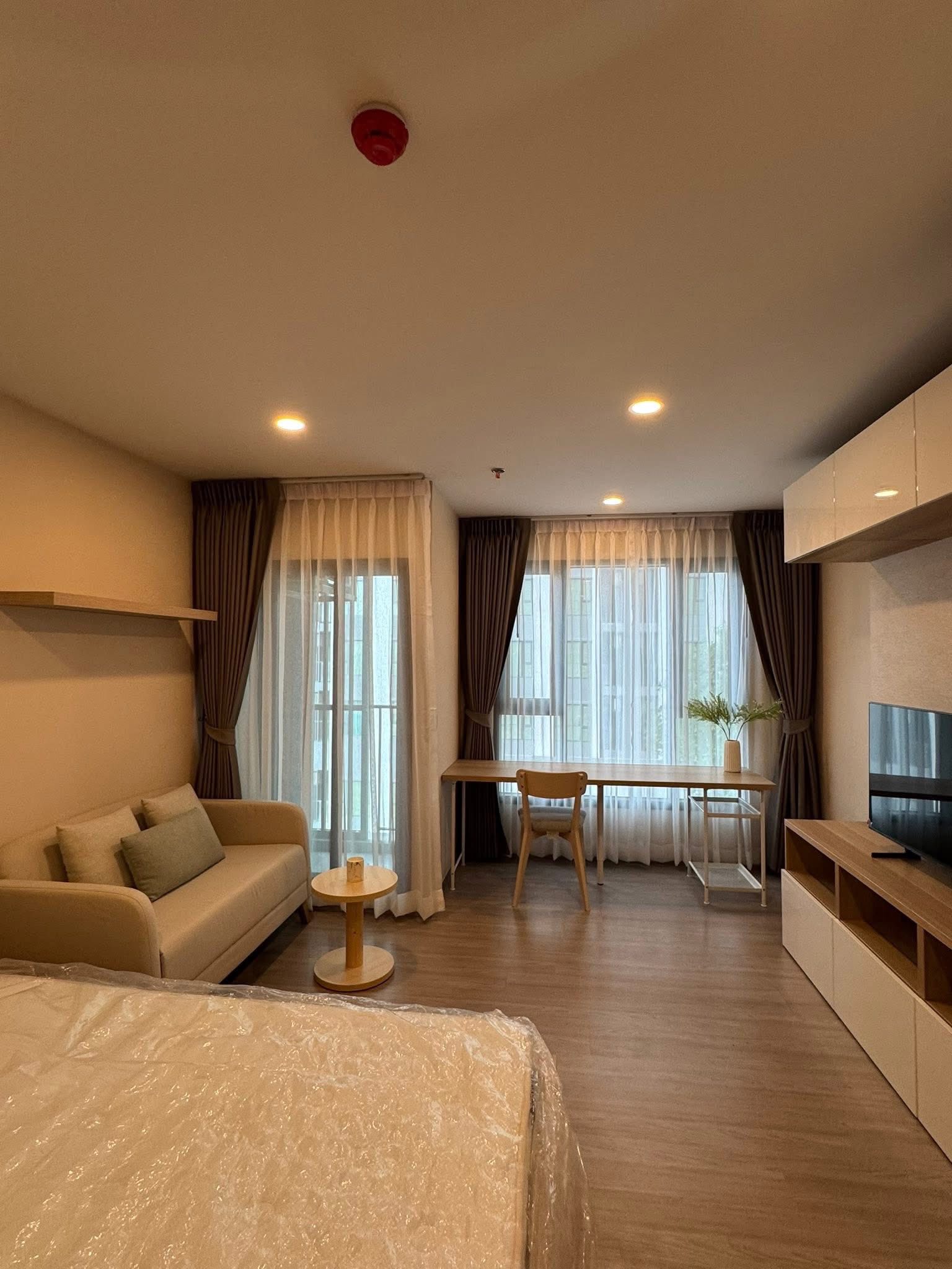 ให้เช่าคอนโด Aspire Sukhumvit - Rama 4 (แอสปาย สุขุมวิท - พระราม 4) High Rise โซนพื้นที่ BTS พระโขนง ห้องแบบ 1ห้องนอน 1ห้องน้ำ ขนาดห้อง 28 ตรม. ชั้น 10