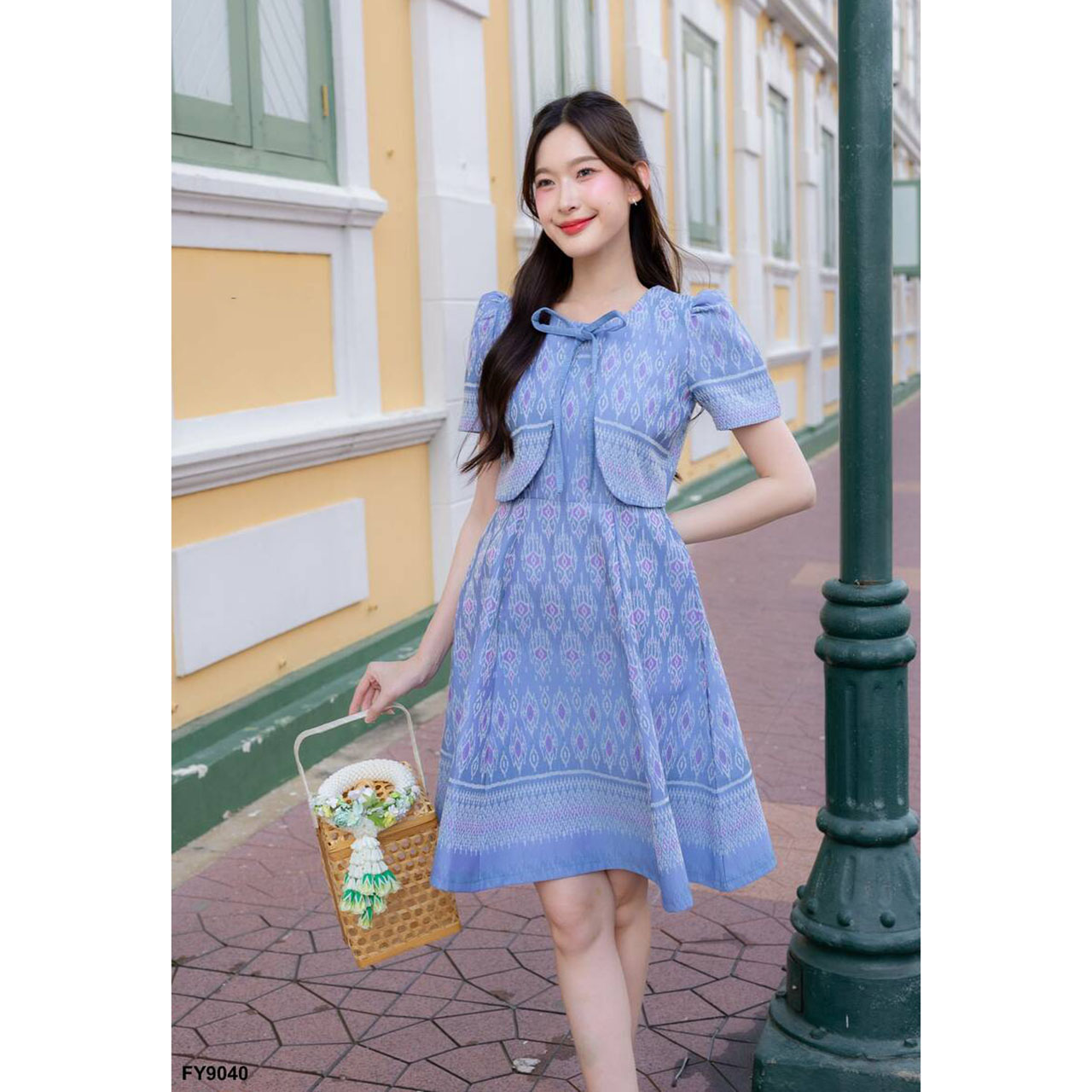 kudapy เดรสสั้นสีเหลือง/สีฟ้า เดรสผ้าไทยลายแต่งผูกโบว์ใส่ออกงาน ใส่ทำงานสวยดูดี