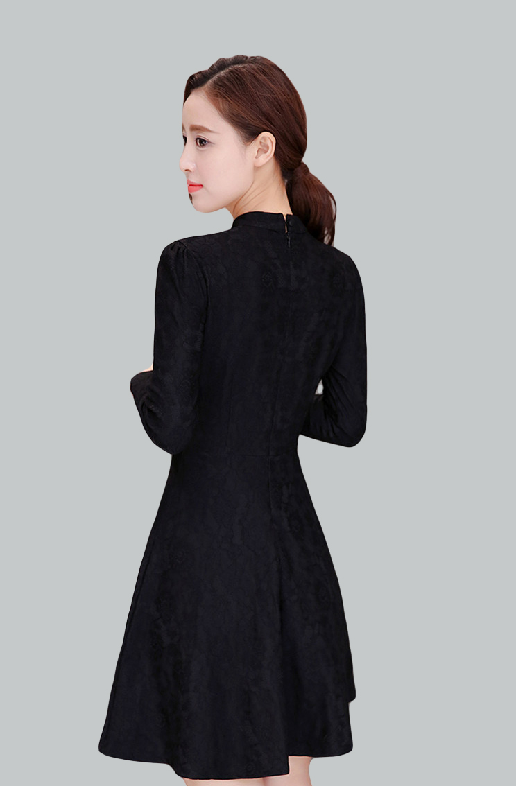 kudapy เดรสลูกไม้เนื้อหนาสีดำ แขนยาวเนื้อผ้าลูกไม้ทอลายดอกไม้สวยงาม