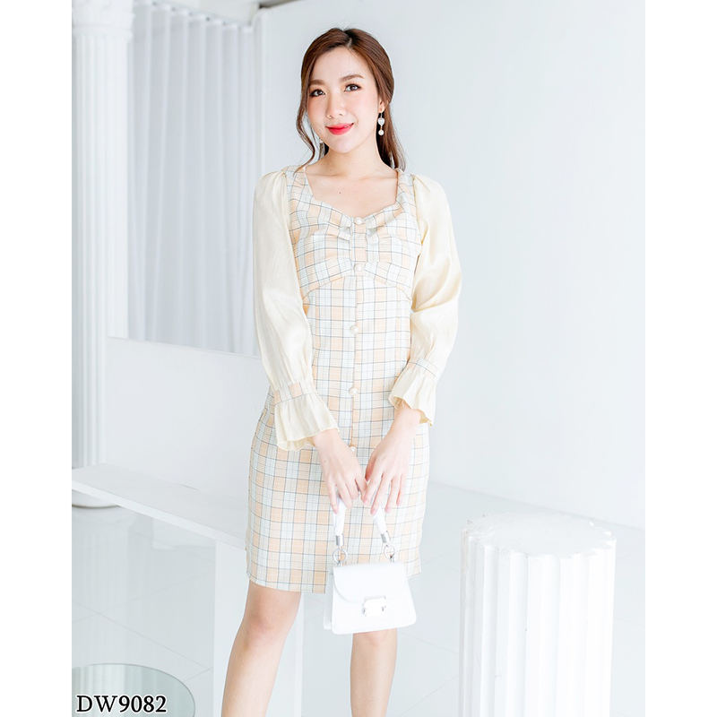 kudapy เดรสสั้นแขนยาวชีฟองลายสก้อตสีชมพู/สีฟ้า/สีครีม แขนยาวกระดุมหน้าลายตาราง สวยดูดีน่ารัก