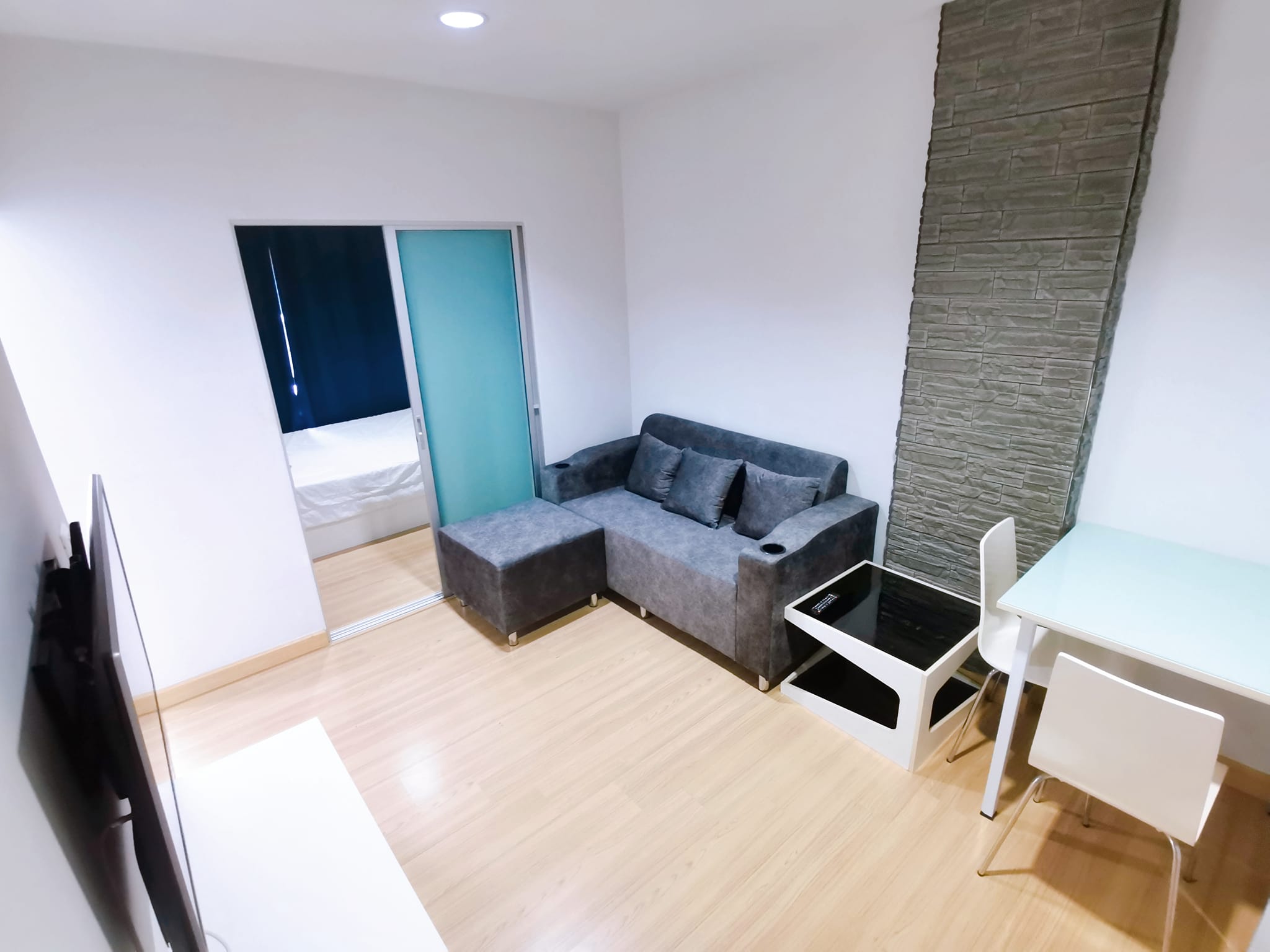 ปล่อยเช่าคอนโด เดอะ คิทท์ ติวานนท์ (The Kith Tiwanon) - 1ห้องนอน 1ห้องน้ำ 1ห้องนั่งเล่น - ใกล้ MRTห้าแยกปากเกร็ด/ตรงข้าม รร.สวนกุหลาบนนท์ - ขนาดห้อง 28 ตรม. ชั้น 6