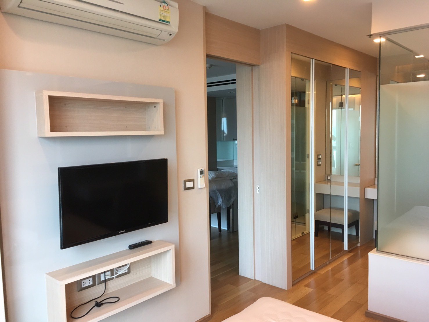 ขาย ดิ แอดเดรส อโศก / Sell THE ADDRESS ASOKE เฟอร์นิเจอร์พร้อมเครื่องใช้ไฟฟ้า
