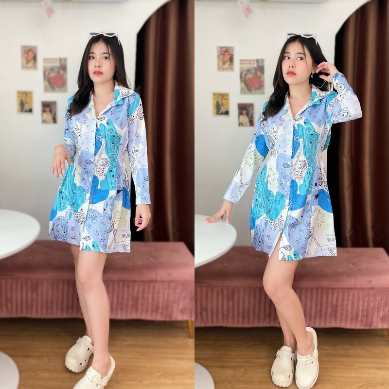 kudapy Dress เดรสสั้นแขนยาวสีชมพู ฟ้า ม่วง งานติดกระดุมหน้า ผ้าไหมอิตาลี่ พิมพ์ลายทั้งชุด แต่งยางยืดสม็อคข้างเอวทั้ง 2 ข้าง