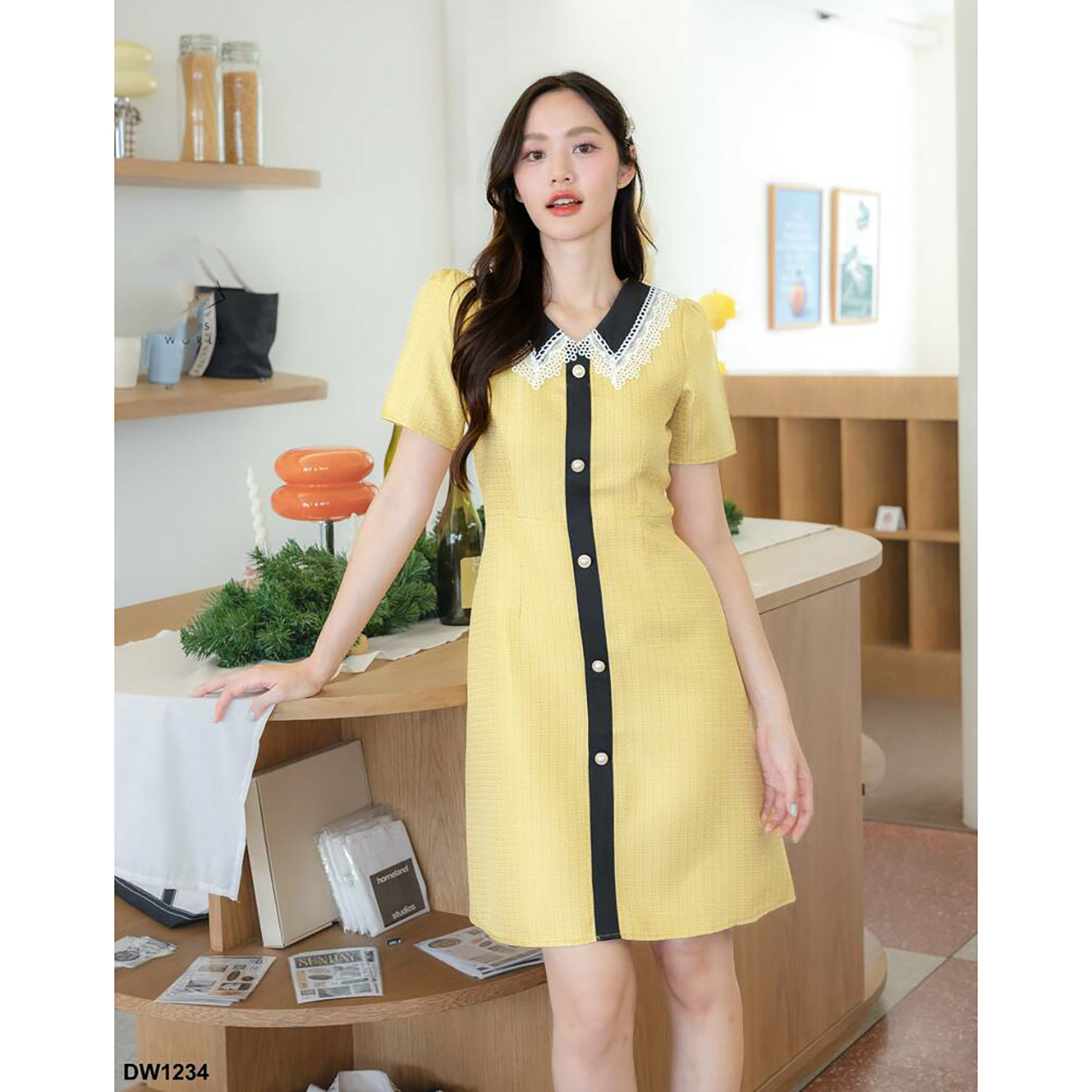 kudapy เดรสสั้นสีครีม/สีเหลือง/สีม่วง ผ้าทวิตปกลูกไม้ แขนสั้นใส่สบาย