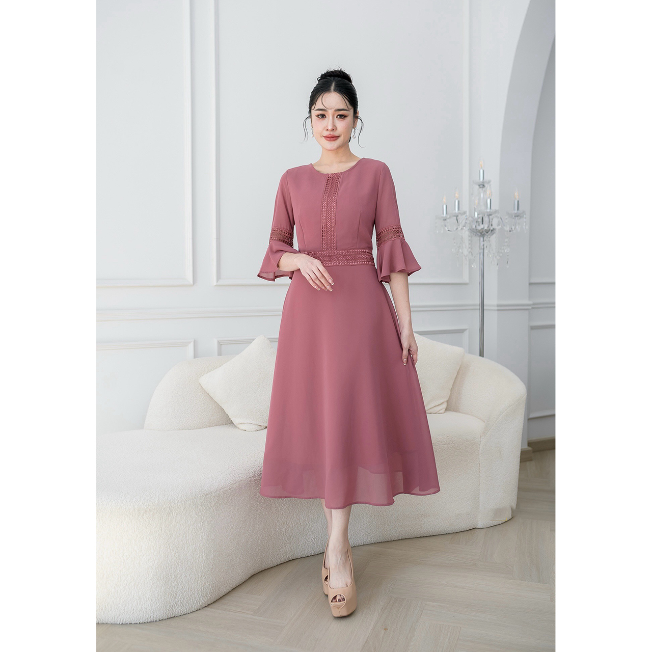 kudapy เดรสยาว ผ้าชีฟอง แต่งคาดลูกไม้ทั้งชุด ผ้าเบาใส่สบายใส่ได้ทั้งวัน มีซับในอย่างดี ซับในยาว