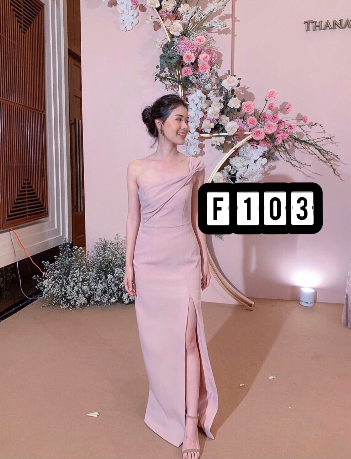 kudapy ชุดราตรียาวไหล่เฉียงรูดไหล่ 1 ด้าน ผ้าฮานาโกะ สีชมพู ,เทา ,แดงเลือดหมู