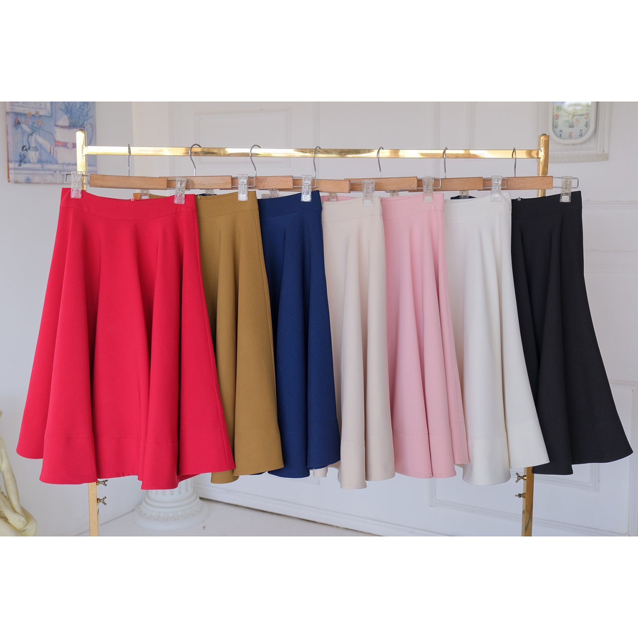 kudapy ชุดเซ็ทเสื้อแขนกุดกระดุมหน้า ชายโค้งทิวลิป คอตตอนวูลบาง อัดกาว กระโปรงทรงบานเอวสูง พริ้วสว