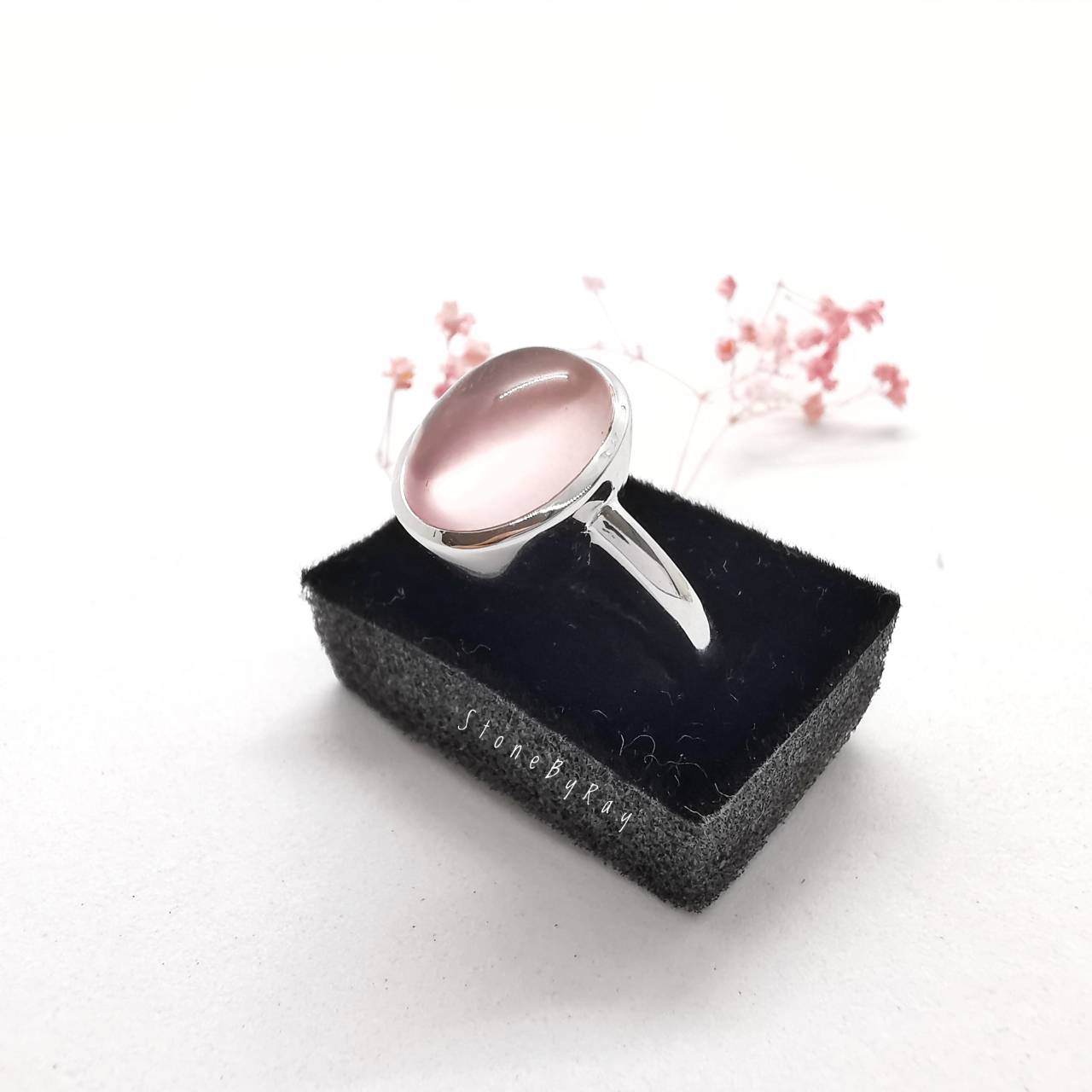 แหวนเงินหินโรสควอตซ์ Rose Quartz