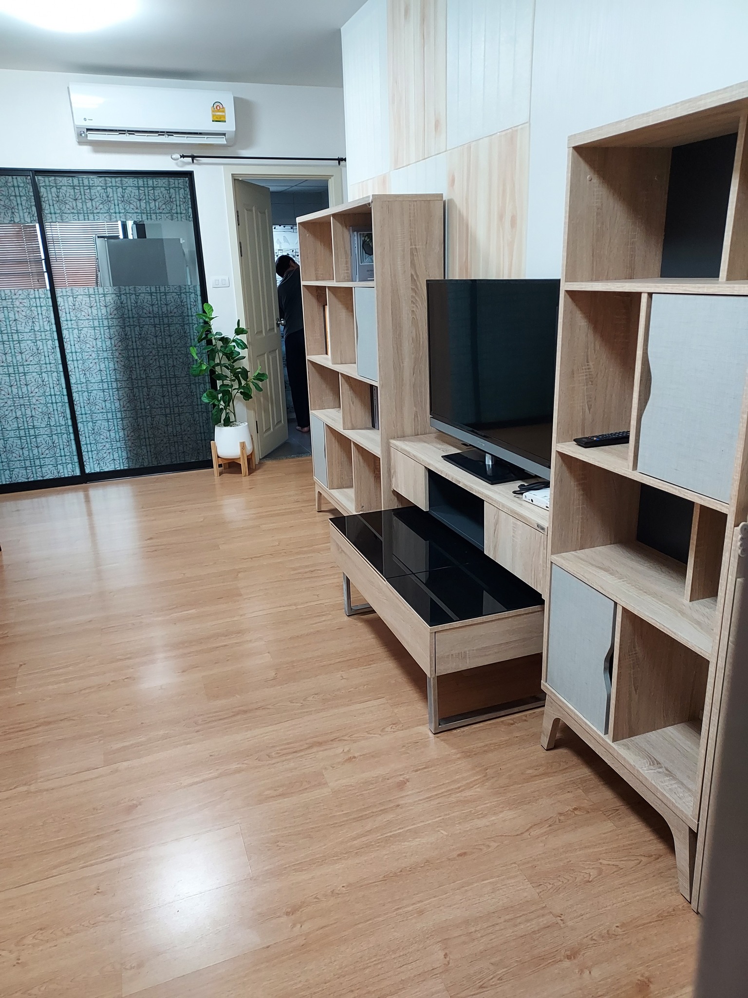 ให้เช่าคอนโด Supalai Loft Chaeng Watthana (ศุภาลัย ลอฟท์ แจ้งวัฒนะ) โซนพื้นที่ MRT เมืองทองธานี 📍 ห้องแบบ 1ห้องนอน / 1ห้องน้ำ / โซนครัวปิด · ขนาดห้อง 48 ตรม. ชั้น 16