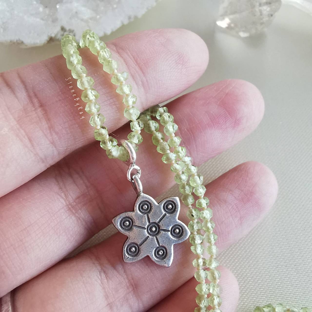 สร้อยคอเชือกถักหินเพอริดอท Peridot