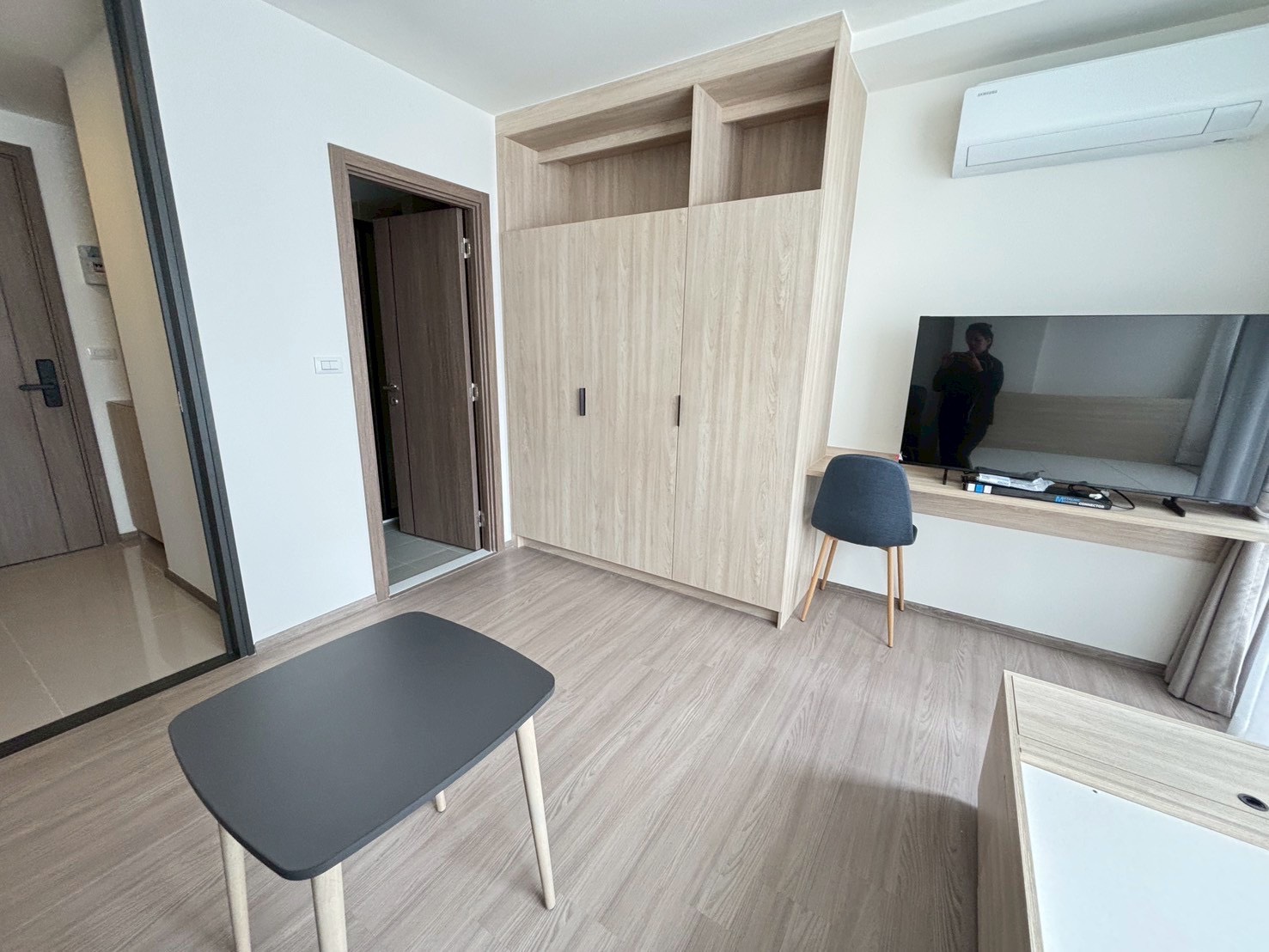 ให้เช่าคอนโด The muve Pradipat (เดอะ มูฟ ประดิพัทธ์) โซน รถไฟฟ้า BTS สะพานควาย ห้องแบบ Studio / 1ห้องน้ำ / โซนครัวปิด ขนาดห้อง 25 ตรม. ชั้น 6