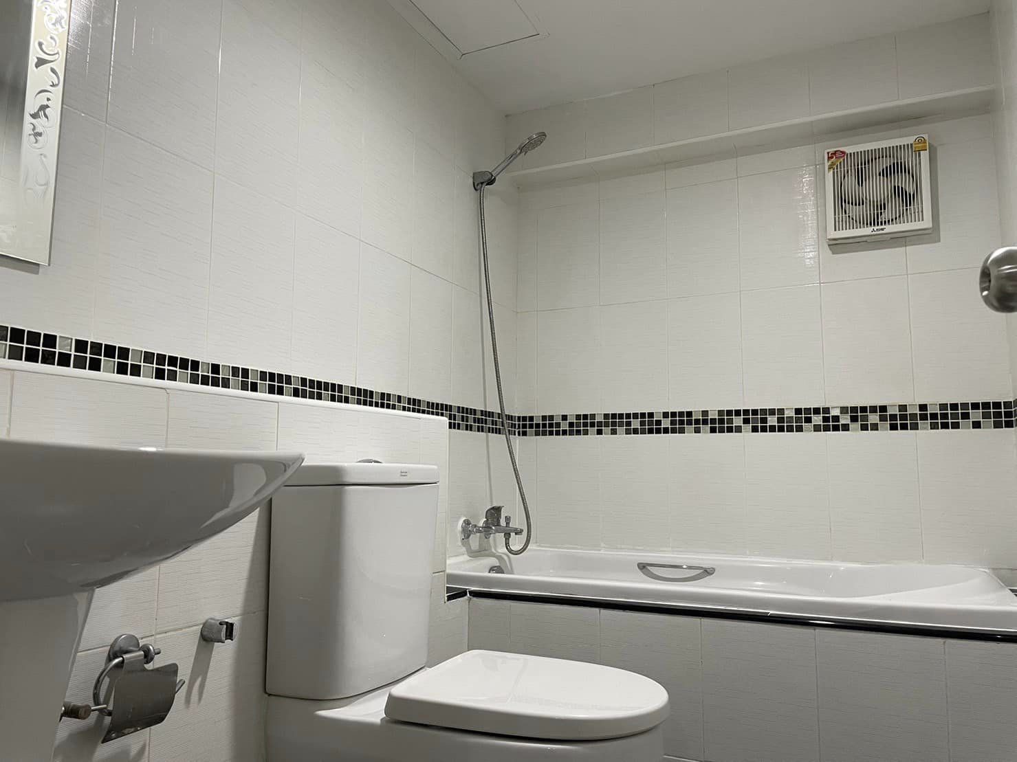 ปล่อยเช่าคอนโด Thonglor Tower (ทองหล่อ ทาวเวอร์) - 2ห้องนอน 1ห้องน้ำ 1ห้องนั่งเล่น - ใกล้ BTS ทองหล่อ - ขนาดห้อง 48.5 ตรม. ชั้น 4 ตึก A