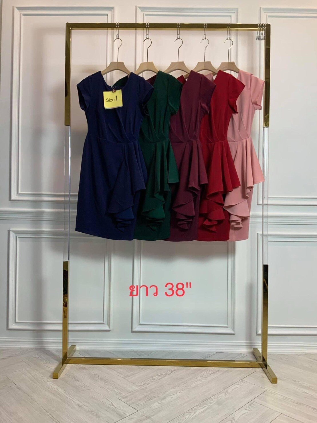 kudapy เดรสสั้นไปงานจับจีบระบายข้าง สีชมพู ,แดงเลือดหมู ,กรมท่า ,เขียวแก่ ,โอวัลติน ผ้าฮานาโกะ แขนสั้นกุด กปสั้นมีระบาย