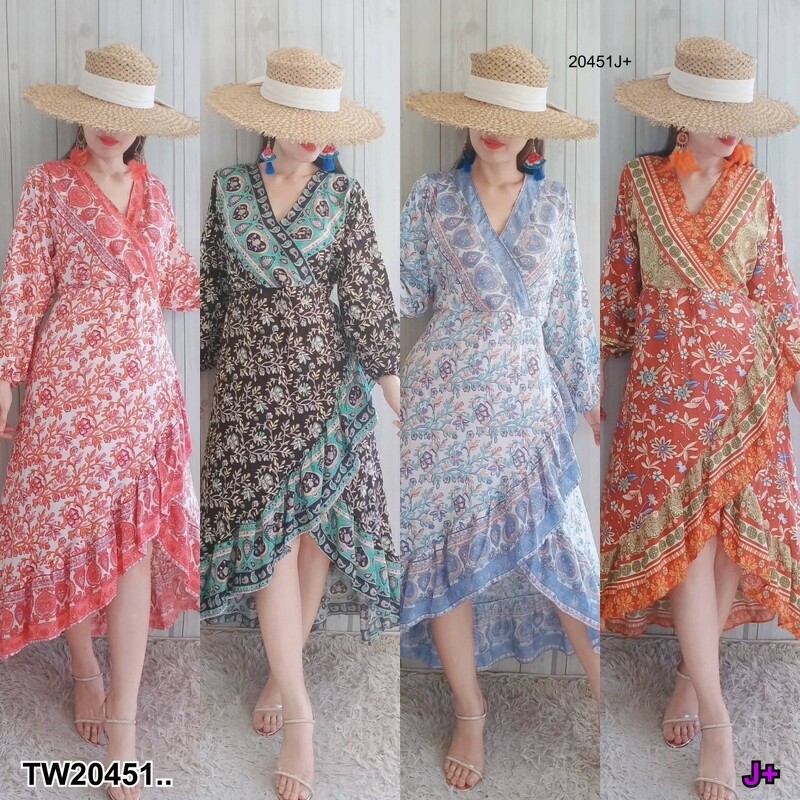 kudapy เดรสทรงอกไขว้กิโมโน แขนยาวปลายแขนสม็อค มีสายผูกเอวเข้ารูป กระโปรงทรงไขว้มีระบายต่อข้าง มีซับใน