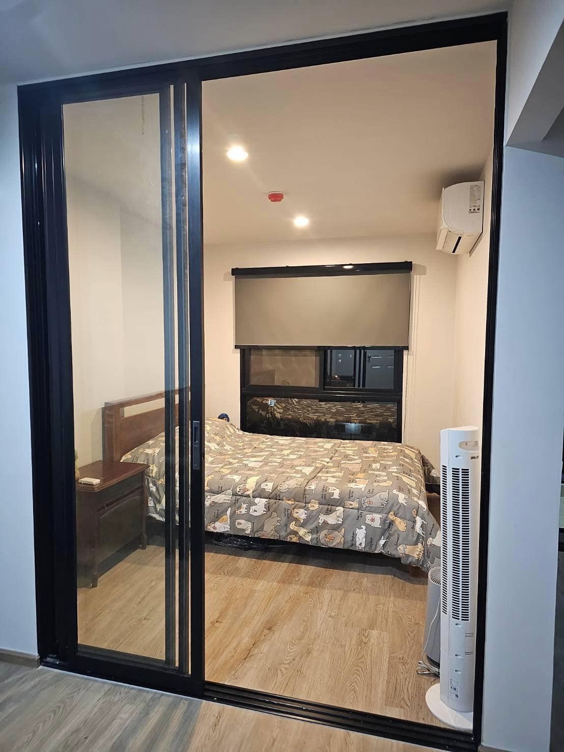 สนใจชมห้องติดต่อได้เลย Line ID: Smile-easy ปล่อยเช่าคอนโด HI Chaengwattana 19 (ไฮ แจ้งวัฒนะ 19) - 1ห้องนอน 1ห้องน้ำ 1ห้องนั่งเล่น - ใกล้ MRT แจ้งวัฒนะ-ปากเกร็ด 28 - ขนาดห้อง 28 ตรม. ชั้น 8 ตึก B