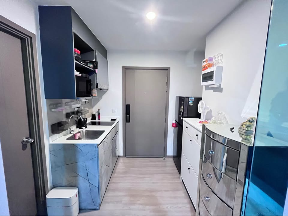 ให้เช่าคอนโด Aspire Ratchayothin (แอสปาย รัชโยธิน) โซน รถไฟฟ้า BTS รัชโยธิน ห้องแบบ Studio / 1ห้องน้ำ / โซนครัวปิด ขนาดห้อง 26 ตรม. ชั้น 3 ตึก A