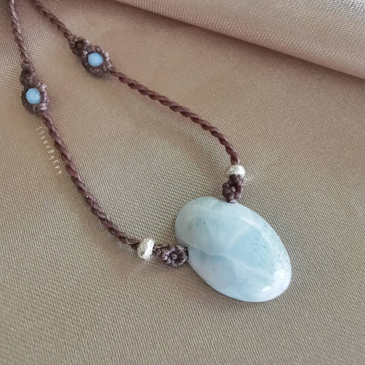 สร้อยคอเชือกถักจี้หินลาริมาร์ Larimar