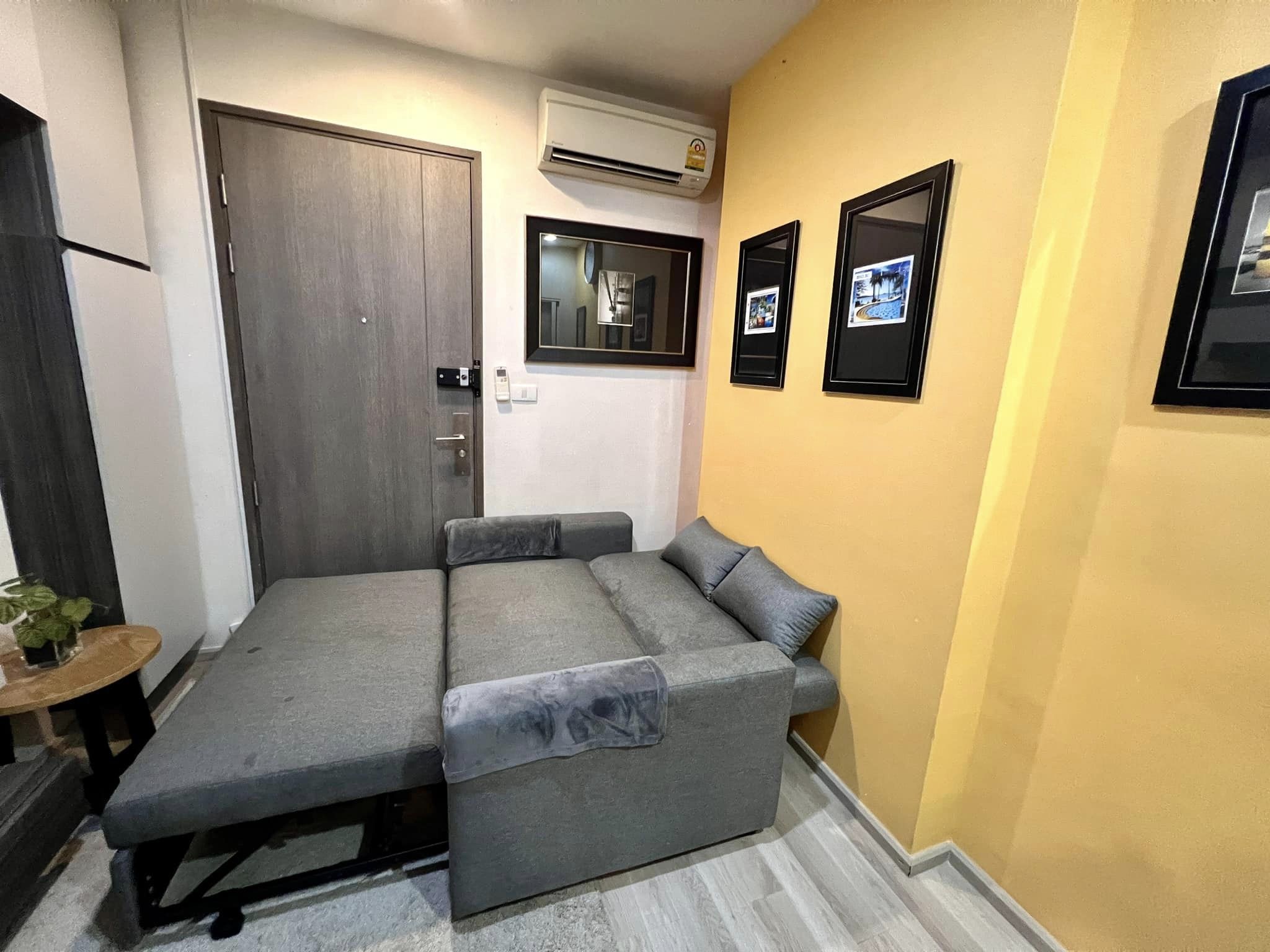 ปล่อยเช่าคอนโด Centric Ratchada-Huai Khwang (เซ็นทริค รัชดา-ห้วยขวาง) - 1ห้องนอน 1ห้องครัว 1ห้องน้ำ 1ห้องนั่งเล่น - ใกล้ MRT ห้วยขวาง - ขนาดห้อง 30 ตรม. ชั้น 17