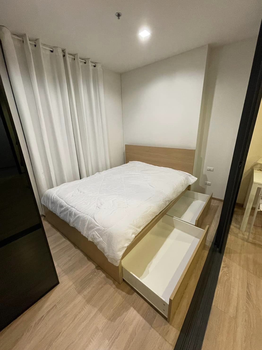 ให้เช่าคอนโด เดอะ เบส การ์เดน พระราม 9 ห้องสวยเฟอร์ครบมีเครื่องซักผ้า