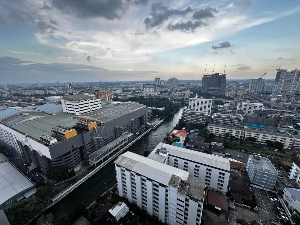 ให้เช่าคอนโด The Tree Hua mark Interchange (เดอะ ทรี หัวหมาก อินเตอร์เชนจ์) - โซนพื้นที่ MRT แยกลำสาลี ราม เดอะมอลล์ - ห้องแบบ 1ห้องนอน 1ห้องน้ำ - ขนาดห้อง 26 ตรม. ชั้น 25 ตึก D