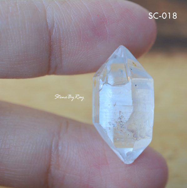 หินเฮอร์คิเมอร์ไดม่อน(Herkimer Diamond)