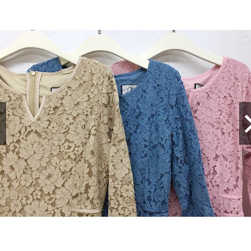 kudapy เดรสลูกไม้สีฟ้าเข้ม/ครีมเบจ/ชมพู แขนสามส่วน คอวี กระโปรงทรงเอบาน เนื้อผ้าลกไม้ลายสวยๆ ยืดหยุ่นได้เล็กน้อย ใส่สบาย