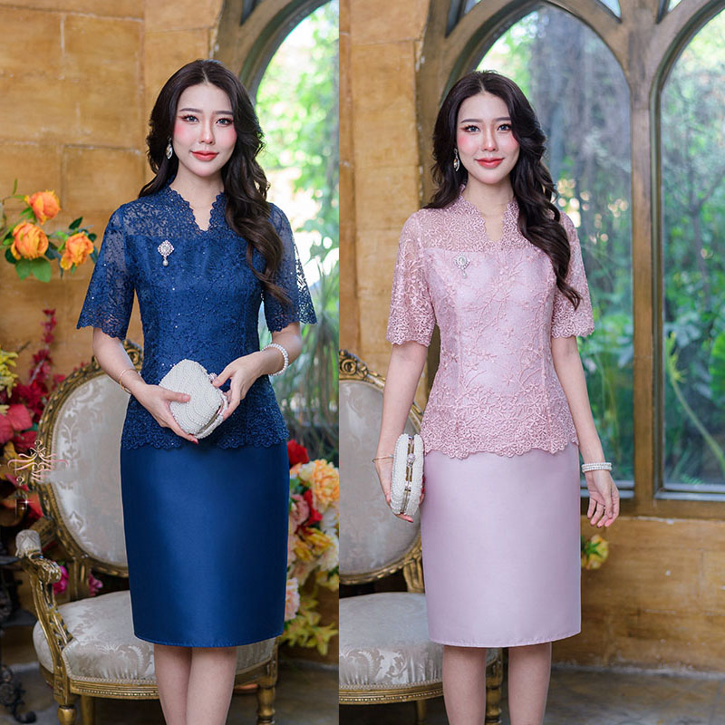 kudapyเดรสสั้นสีชมพูอ่อน/สีกรม ผ้าไหมลูกไม้ปักเงา ช่วงแขน คอเสือ ชายเสื้อ ใช้เชิงผ้าเล่นลายสวยทั้งหมด งานดีไซน์ใส่ง่ายออกงานสวยแนวสวยสุภาพ