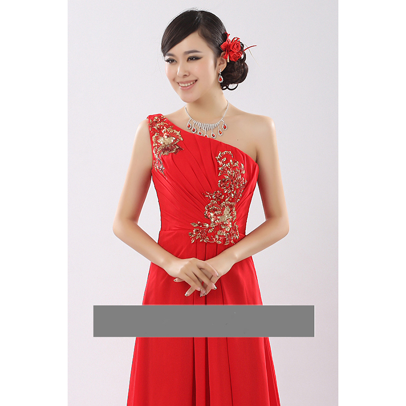 kudapy เดรสยาวสีแดง/ครีม/น้ำเงิน ไหล่เดียว แต่งลูกไม้ปักเลื่อมละเอียด ช่วงอกจับเดรปสวย