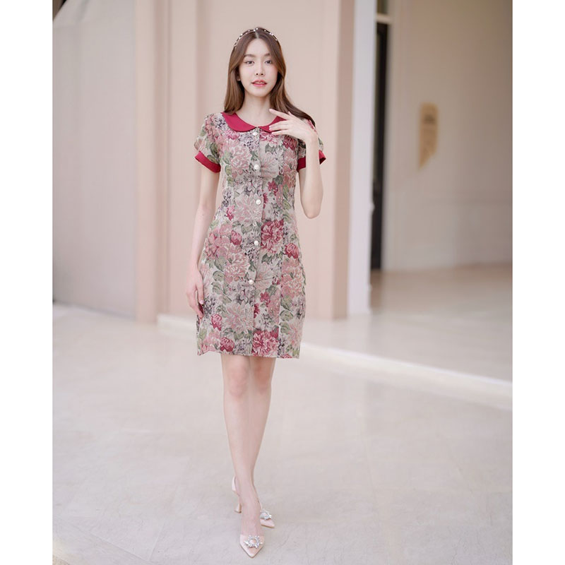 kudapy เดรสสั้นสีแดง/สีฟ้า คอบัวลูกไม้ผ้าทอ