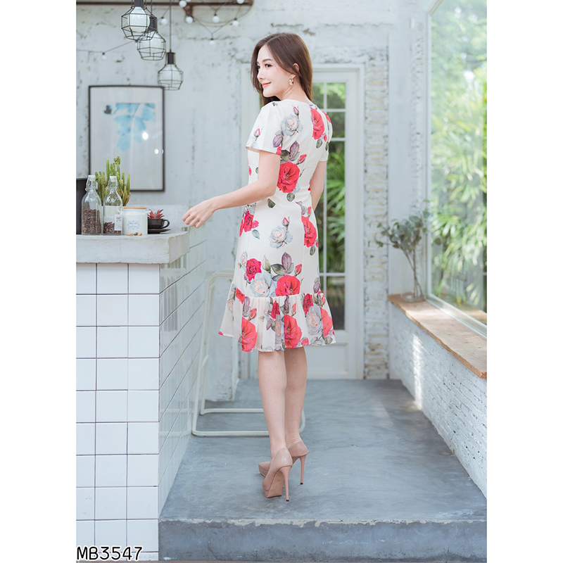 kudapy เดรสสั้นสีกรม/ครีม/ชมพู คอวีกระโปรงชีฟองสวยใส ใส่แล้วดูดีมากๆ