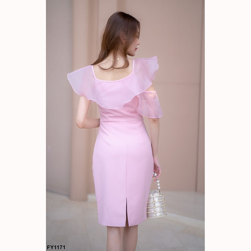 kudapy เดรสสั้ีนสีชมพู/สีเทา เปิดไหล่ระบาย เดรสใส่ออกงาน ใส่ทำงาน เบาสบาย สวยดูดีมาก