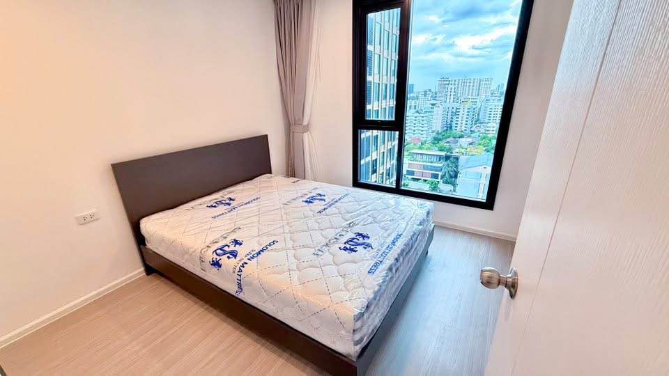 ปล่อยเช่าคอนโด Denim Jatujak (เดนิม จตุจักร) โซน BTS หมอชิต MRT จตุจักร ห้องแบบ 1ห้องนอน / 1ห้องอเนกประสงค์ / 1ห้องน้ำ / โซนครัวปิด ขนาดห้อง 34.5 ตรม. ชั้น 12A